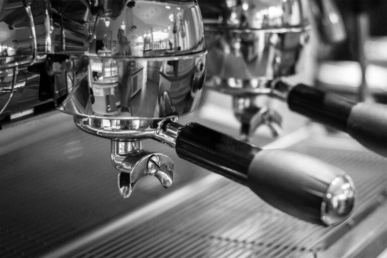 cafetera de bomba tradicional