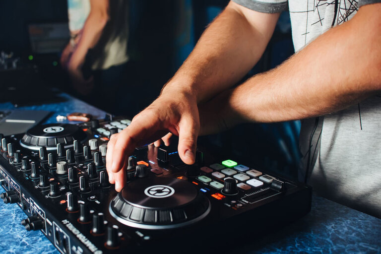 controladora de DJ