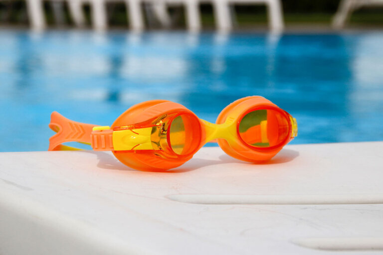 gafas de natación para niños