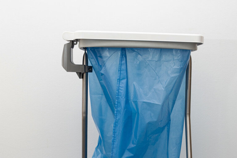 soporte para bolsas de basura